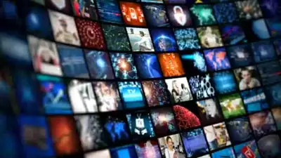 Mur d’écrans montrant des dizaines de films et de séries en même temps